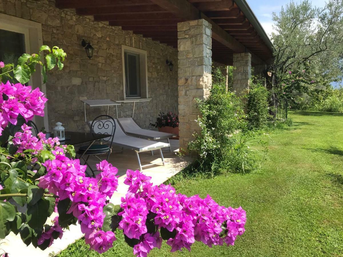 La Cascata Negli Ulivi Bed and Breakfast Toscolano Maderno Exteriör bild
